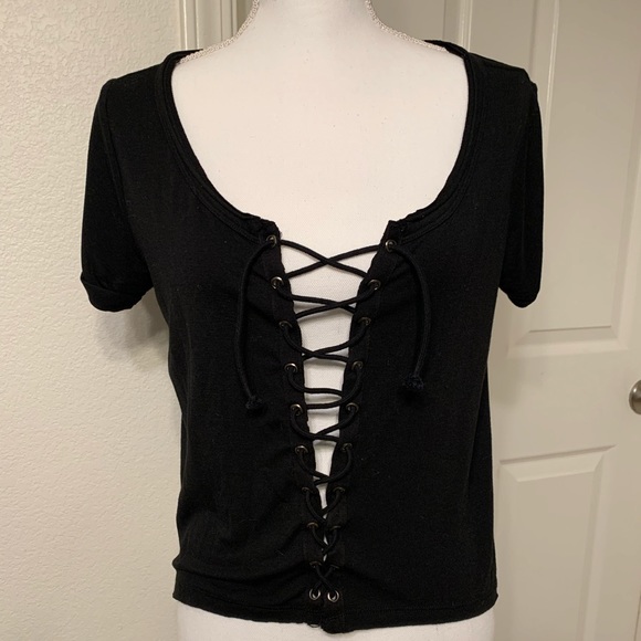 5/$25!!!  Rue Lace Up Front Top - Picture 1 of 9